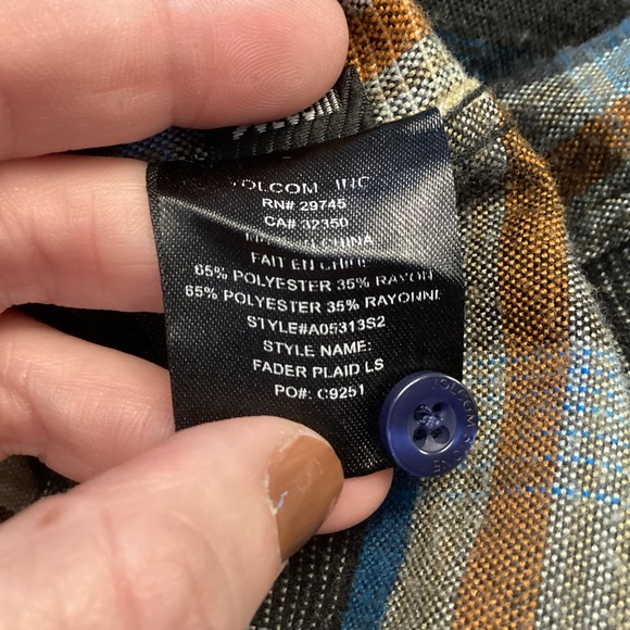 Volcom Fader Plaid Long Sleeve Snap Front Plaid Flannel Shirt - M - Picture 8 of 8